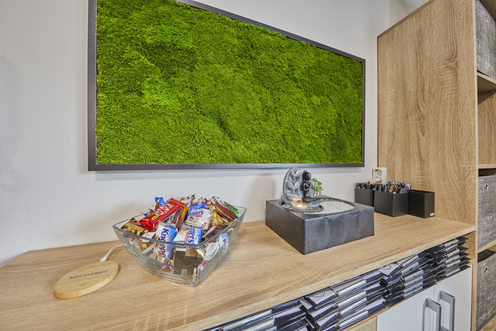 Seminarraum mit Süssigkeiten für die Theoriestunde